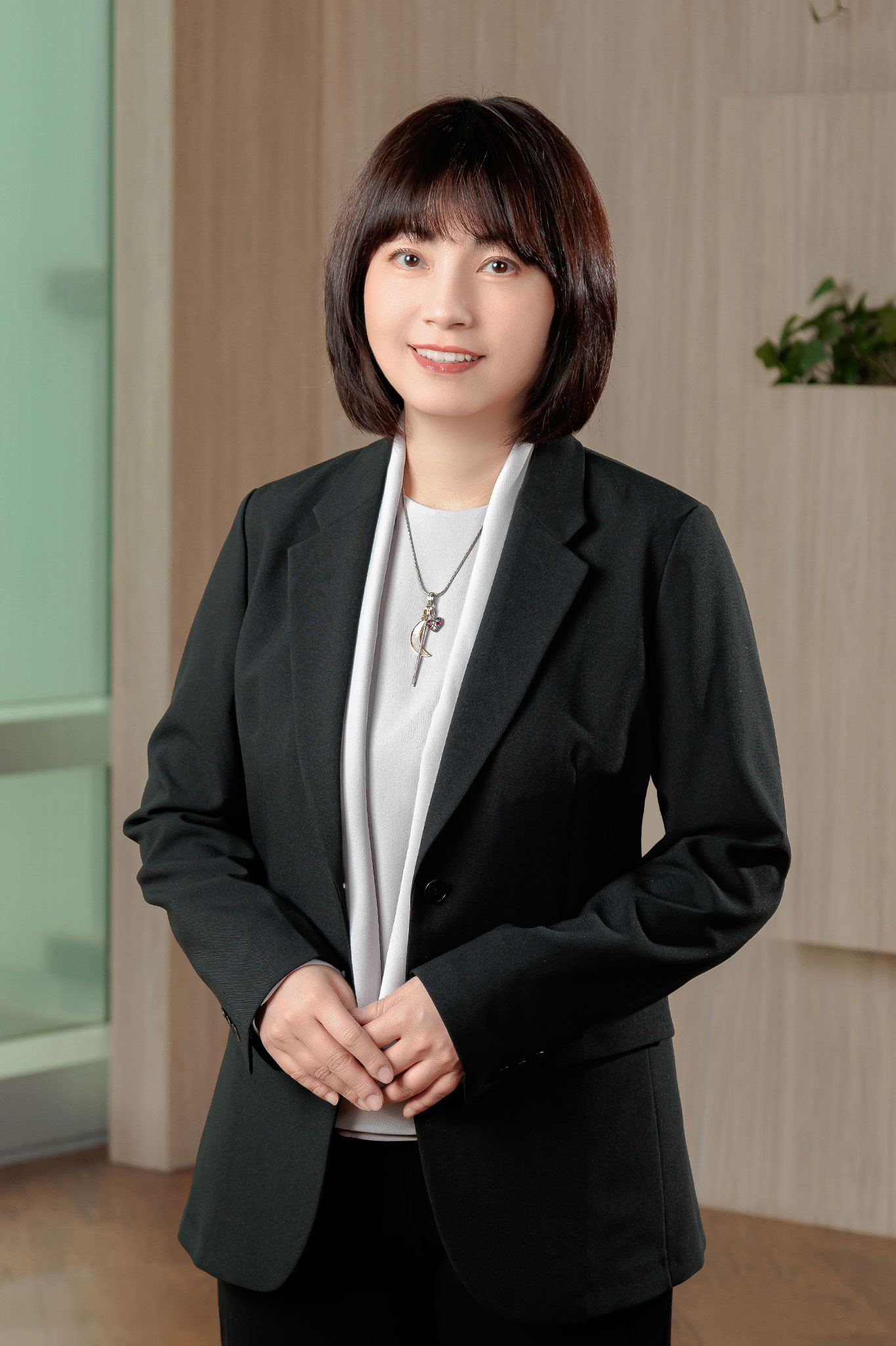 林書琴 Julia Lin