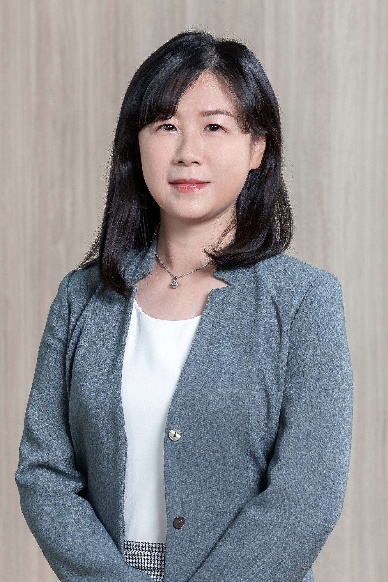 洪鳳儀 Feng-Yi Hung