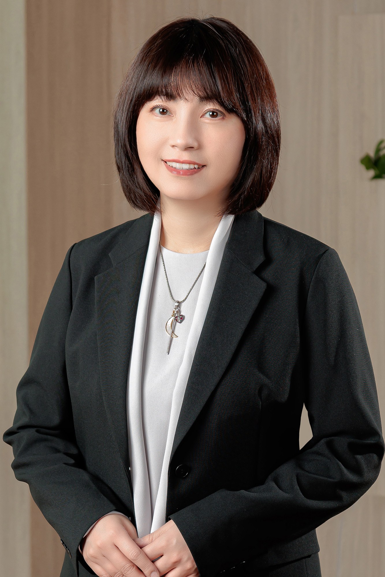 林書琴 Julia Lin