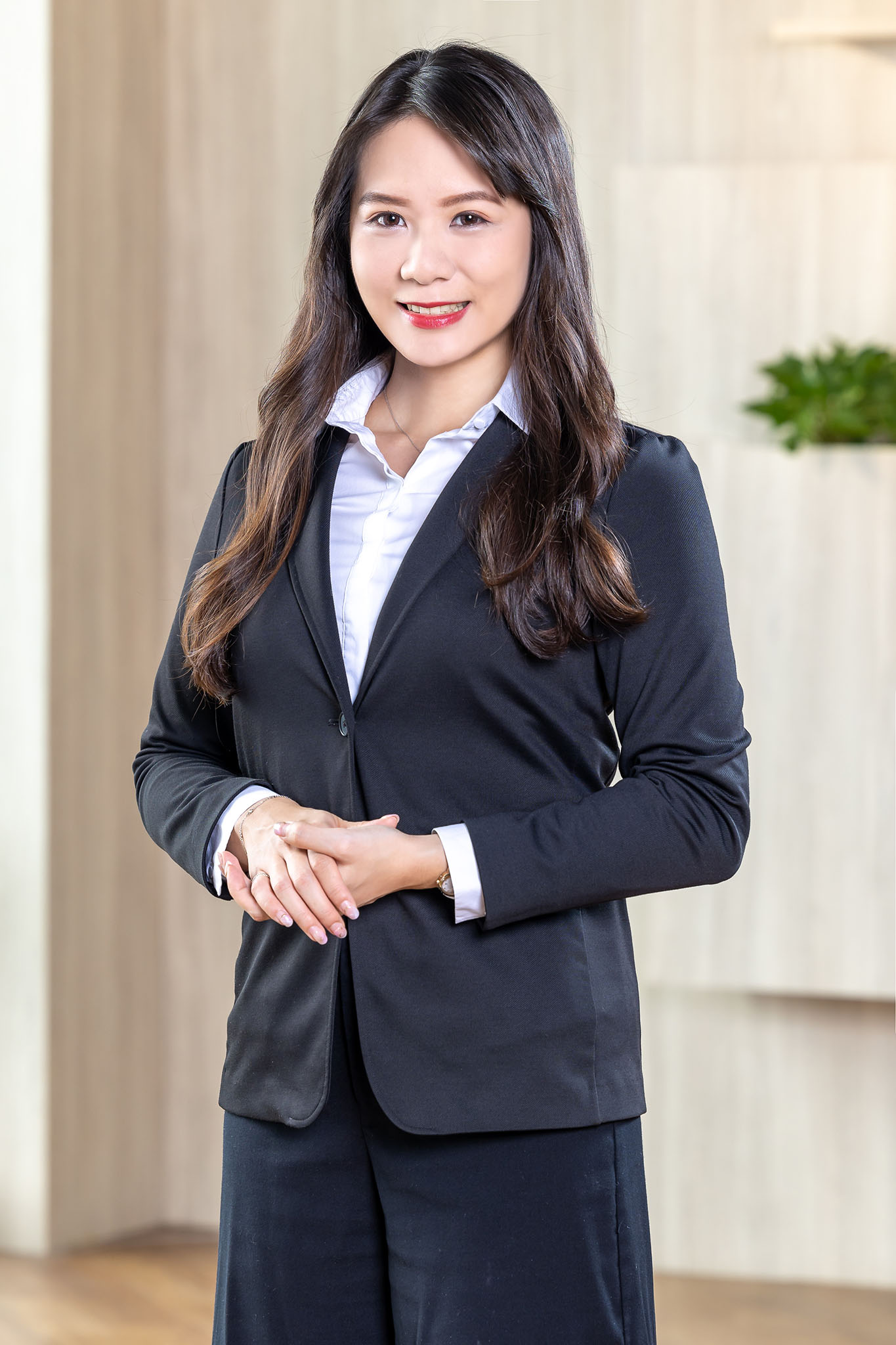 劉芝穎 Esther Liu