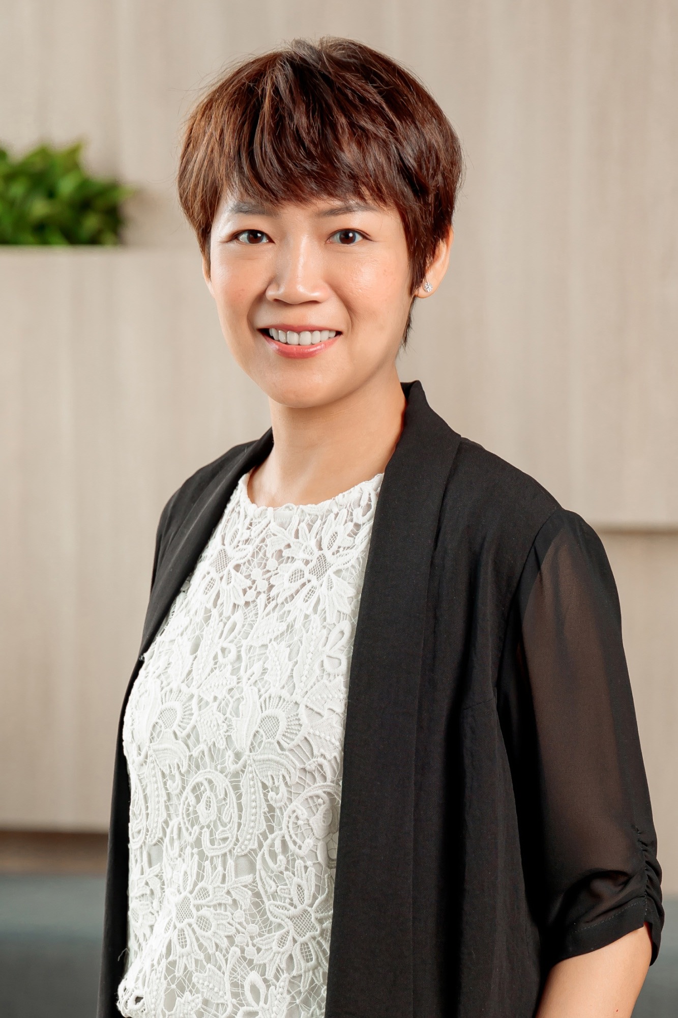 曾君懿 Serene Tseng